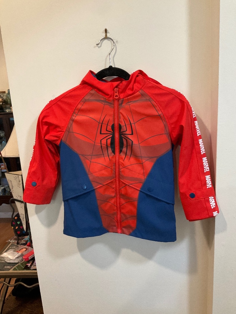 EUC Marvel Spider-Man Windbreaker Jacket Size 4-5 Years
